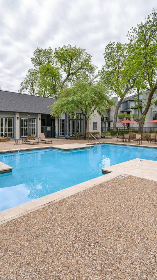 the pool at The Westmount at River Park